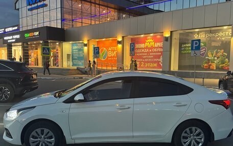 Hyundai Solaris II рестайлинг, 2017 год, 699 999 рублей, 5 фотография
