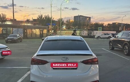 Hyundai Solaris II рестайлинг, 2017 год, 699 999 рублей, 6 фотография