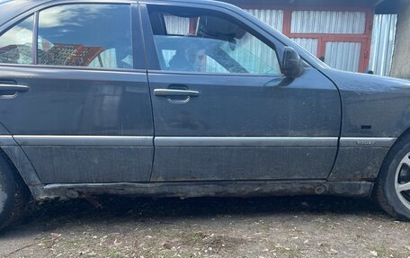 Mercedes-Benz C-Класс, 1996 год, 250 000 рублей, 10 фотография