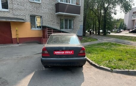 Mercedes-Benz C-Класс, 1996 год, 250 000 рублей, 3 фотография
