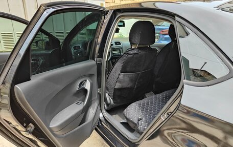 Volkswagen Polo VI (EU Market), 2011 год, 600 000 рублей, 10 фотография