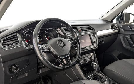 Volkswagen Tiguan II, 2017 год, 1 605 000 рублей, 15 фотография