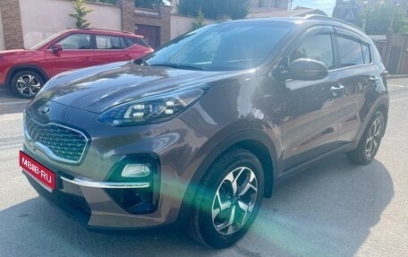 KIA Sportage IV рестайлинг, 2019 год, 2 420 000 рублей, 1 фотография