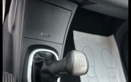 Nissan Tiida, 2013 год, 800 000 рублей, 13 фотография