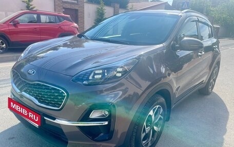 KIA Sportage IV рестайлинг, 2019 год, 2 420 000 рублей, 2 фотография