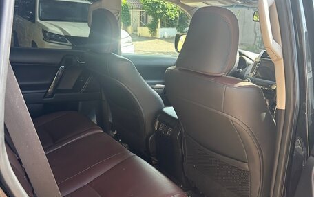 Toyota Land Cruiser Prado 150 рестайлинг 2, 2016 год, 2 950 000 рублей, 13 фотография