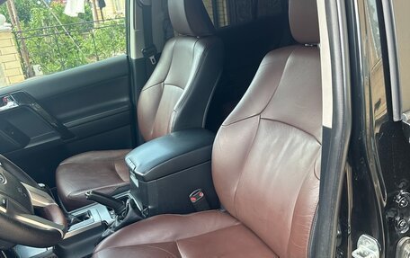 Toyota Land Cruiser Prado 150 рестайлинг 2, 2016 год, 2 950 000 рублей, 9 фотография