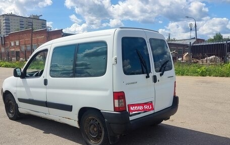 Peugeot Partner II рестайлинг 2, 2010 год, 350 000 рублей, 3 фотография