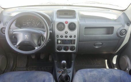 Peugeot Partner II рестайлинг 2, 2010 год, 350 000 рублей, 9 фотография