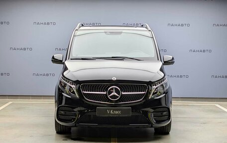 Mercedes-Benz V-Класс, 2023 год, 12 400 000 рублей, 3 фотография
