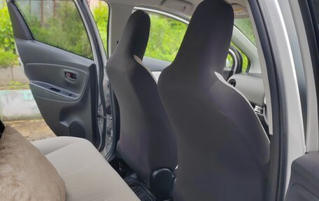 Toyota Vitz, 2015 год, 920 000 рублей, 6 фотография