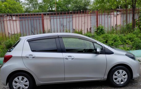 Toyota Vitz, 2015 год, 920 000 рублей, 3 фотография
