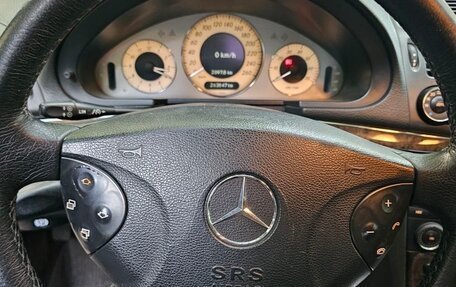 Mercedes-Benz E-Класс, 2003 год, 800 000 рублей, 13 фотография