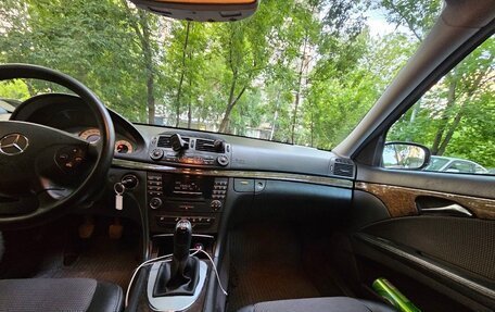 Mercedes-Benz E-Класс, 2003 год, 800 000 рублей, 14 фотография