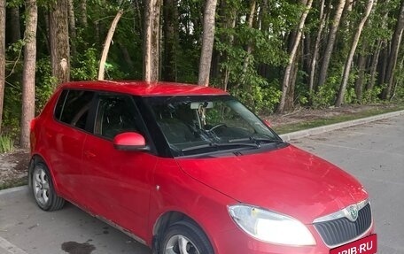 Skoda Fabia II, 2013 год, 550 000 рублей, 2 фотография