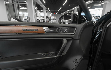 Volkswagen Touareg III, 2017 год, 2 970 000 рублей, 16 фотография