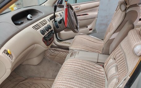 Toyota Vista V30, 2002 год, 490 000 рублей, 3 фотография