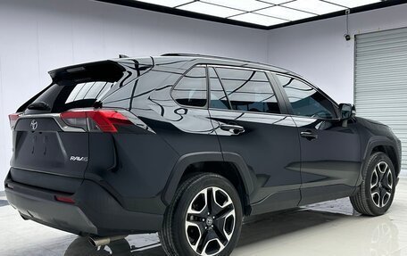 Toyota RAV4, 2021 год, 1 652 000 рублей, 6 фотография
