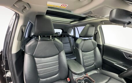 Toyota RAV4, 2021 год, 1 652 000 рублей, 17 фотография