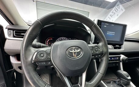 Toyota RAV4, 2021 год, 1 652 000 рублей, 13 фотография