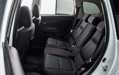 Mitsubishi Outlander III рестайлинг 3, 2014 год, 1 459 000 рублей, 9 фотография