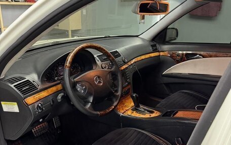 Mercedes-Benz E-Класс, 2004 год, 850 000 рублей, 4 фотография