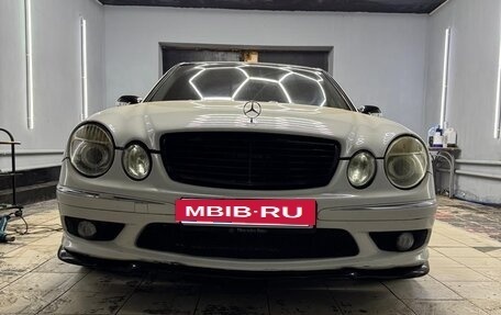Mercedes-Benz E-Класс, 2004 год, 850 000 рублей, 3 фотография