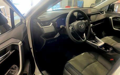 Toyota RAV4, 2024 год, 5 450 000 рублей, 6 фотография