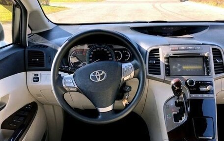 Toyota Venza I, 2010 год, 1 790 000 рублей, 31 фотография