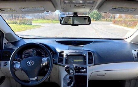 Toyota Venza I, 2010 год, 1 790 000 рублей, 38 фотография