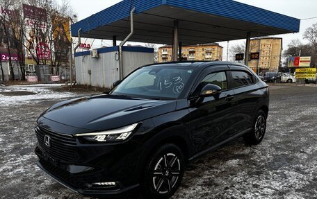 Honda Vezel, 2021 год, 2 400 000 рублей, 2 фотография