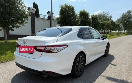 Toyota Camry, 2020 год, 2 300 000 рублей, 9 фотография