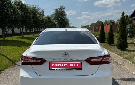 Toyota Camry, 2020 год, 2 300 000 рублей, 8 фотография