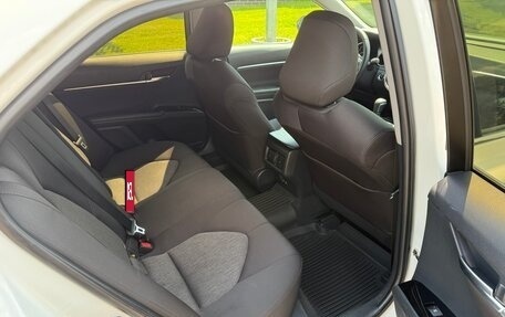Toyota Camry, 2020 год, 2 300 000 рублей, 19 фотография