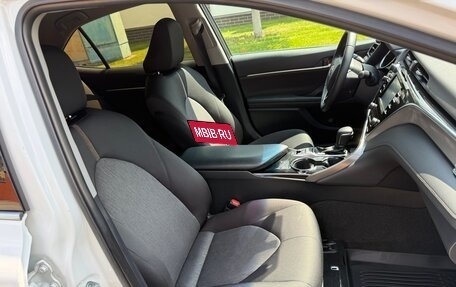Toyota Camry, 2020 год, 2 300 000 рублей, 22 фотография