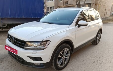 Volkswagen Tiguan II, 2018 год, 2 700 000 рублей, 4 фотография