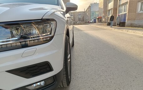 Volkswagen Tiguan II, 2018 год, 2 700 000 рублей, 5 фотография