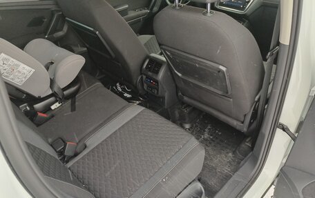 Volkswagen Tiguan II, 2018 год, 2 700 000 рублей, 10 фотография