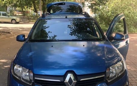Renault Sandero II рестайлинг, 2015 год, 720 000 рублей, 1 фотография