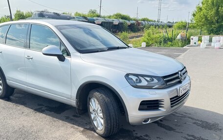 Volkswagen Touareg III, 2010 год, 1 800 000 рублей, 4 фотография