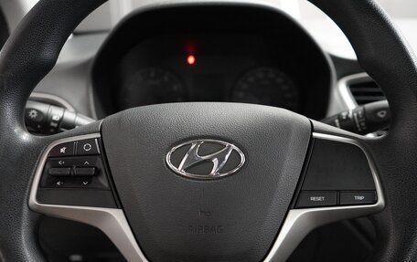 Hyundai Solaris II рестайлинг, 2018 год, 1 840 000 рублей, 11 фотография