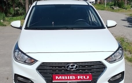 Hyundai Solaris II рестайлинг, 2019 год, 1 380 000 рублей, 1 фотография