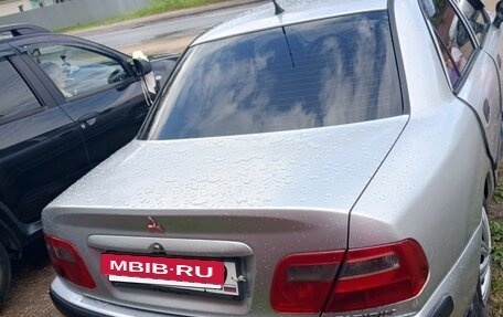 Mitsubishi Carisma I, 2003 год, 380 000 рублей, 3 фотография