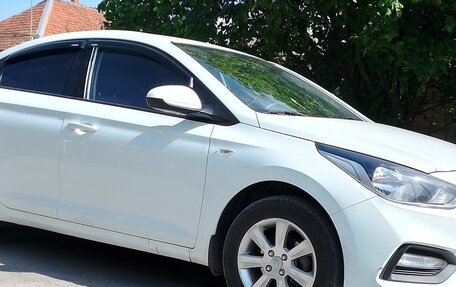 Hyundai Solaris II рестайлинг, 2019 год, 1 380 000 рублей, 2 фотография