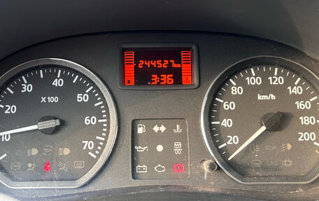 Renault Logan I, 2014 год, 390 000 рублей, 14 фотография
