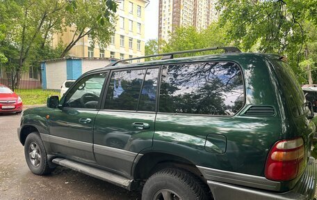 Toyota Land Cruiser 100 рестайлинг 2, 1999 год, 1 800 000 рублей, 2 фотография
