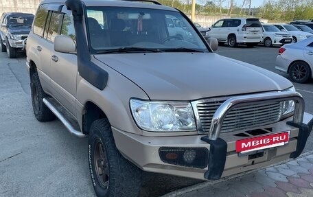 Toyota Land Cruiser 100 рестайлинг 2, 2006 год, 3 000 000 рублей, 2 фотография