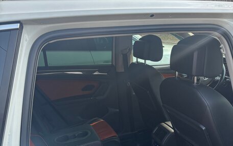 Volkswagen Tiguan II, 2017 год, 2 350 000 рублей, 7 фотография
