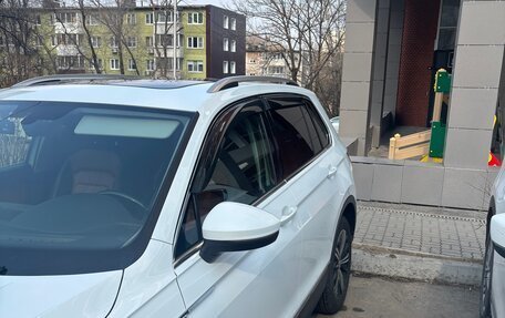 Volkswagen Tiguan II, 2017 год, 2 350 000 рублей, 3 фотография
