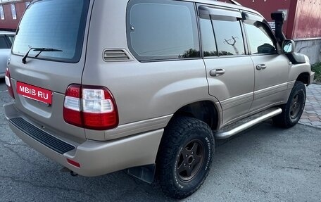 Toyota Land Cruiser 100 рестайлинг 2, 2006 год, 3 000 000 рублей, 5 фотография